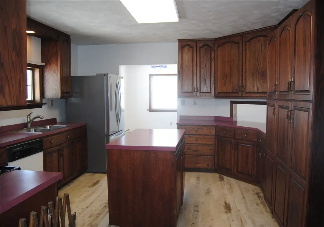 516 North Tionesta Avenue, Kane-borough, Pennsylva, Kane Boro, Pennsylvania 16735, 3 Bedrooms Bedrooms, 10 Rooms Rooms,2 BathroomsBathrooms,Residential,Closed,516 North Tionesta Avenue, Kane-borough, Pennsylva,0,R1585577
