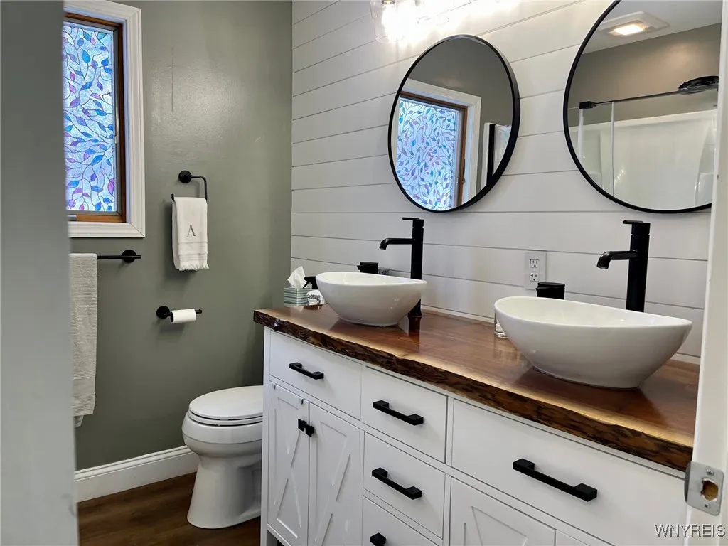 6849 Jewett Holmwood Road, Orchard Park, New York, Orchard Park, New York 14127, 3 Bedrooms Bedrooms, 7 Rooms Rooms,1 BathroomBathrooms,Residential,Closed,6849 Jewett Holmwood Road, Orchard Park, New York ,0,B1585613