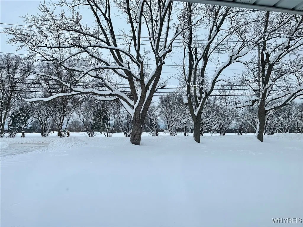 6849 Jewett Holmwood Road, Orchard Park, New York, Orchard Park, New York 14127, 3 Bedrooms Bedrooms, 7 Rooms Rooms,1 BathroomBathrooms,Residential,Closed,6849 Jewett Holmwood Road, Orchard Park, New York ,0,B1585613