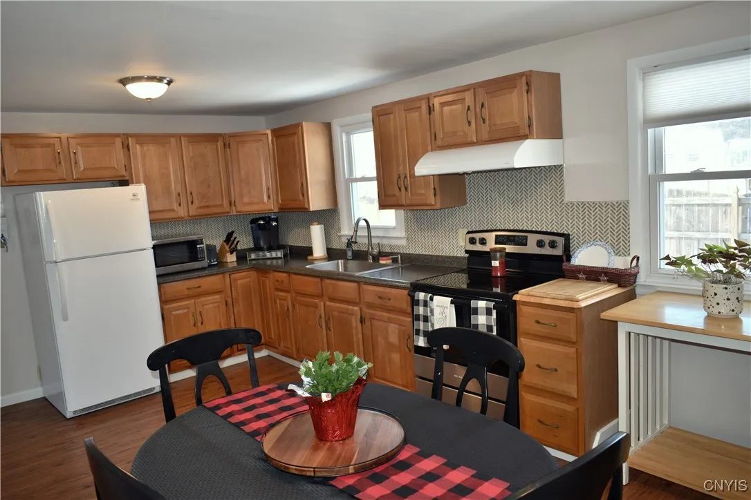102 Normanor Drive, Syracuse, New York 13207, Syracuse, New York 13207, 2 Bedrooms Bedrooms, 5 Rooms Rooms,1 BathroomBathrooms,Residential,Closed,102 Normanor Drive, Syracuse, New York 13207,0,S1585555