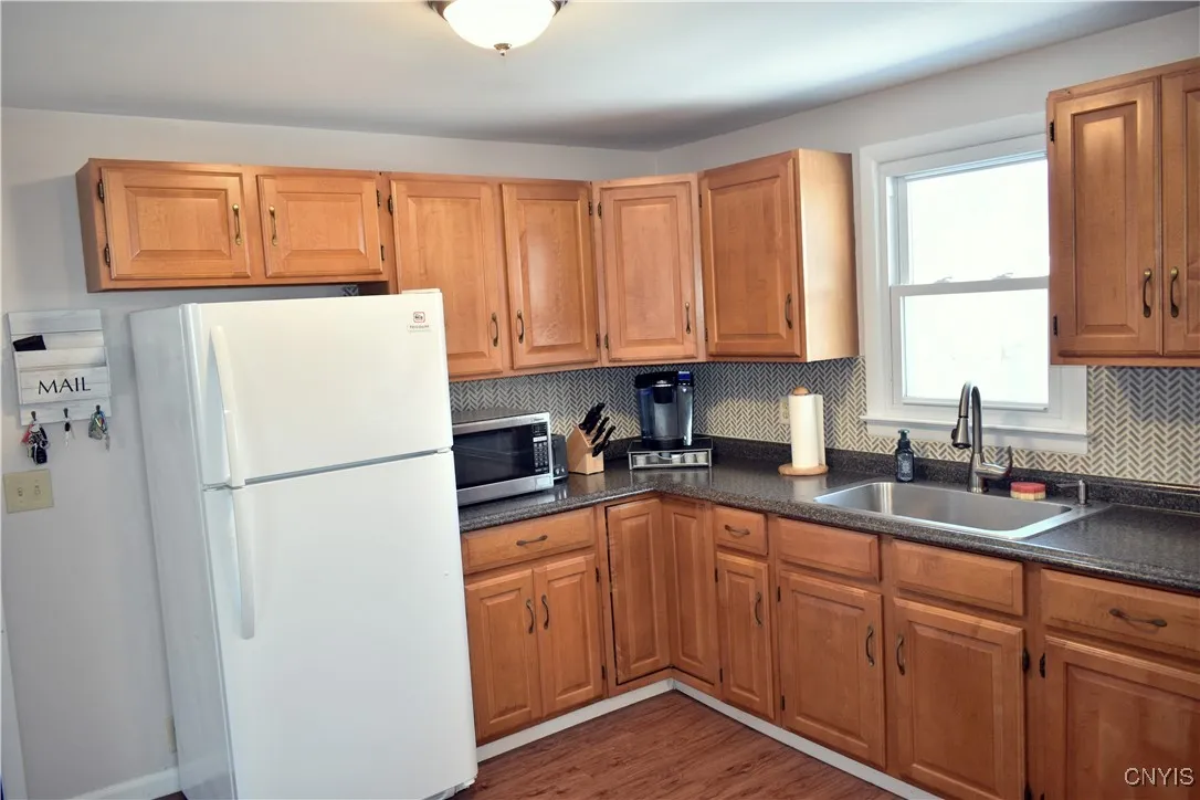 102 Normanor Drive, Syracuse, New York 13207, Syracuse, New York 13207, 2 Bedrooms Bedrooms, 5 Rooms Rooms,1 BathroomBathrooms,Residential,Closed,102 Normanor Drive, Syracuse, New York 13207,0,S1585555