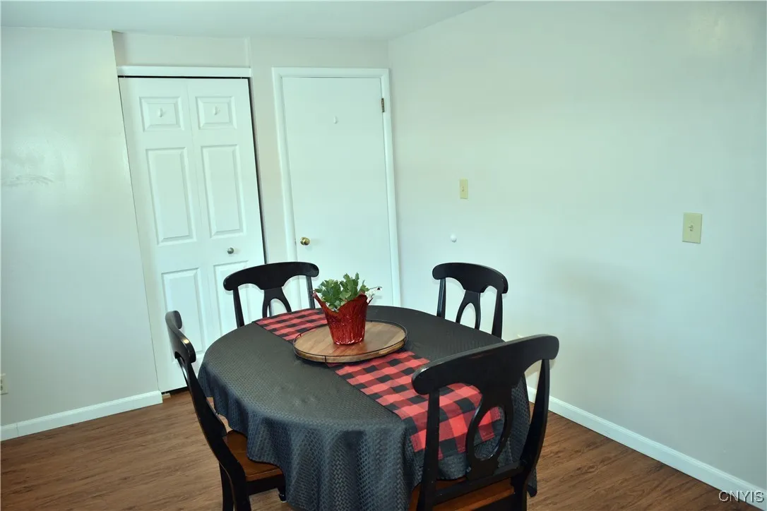 102 Normanor Drive, Syracuse, New York 13207, Syracuse, New York 13207, 2 Bedrooms Bedrooms, 5 Rooms Rooms,1 BathroomBathrooms,Residential,Closed,102 Normanor Drive, Syracuse, New York 13207,0,S1585555