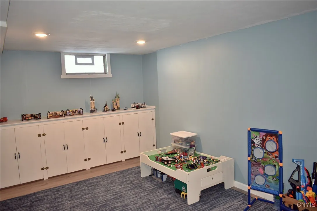 102 Normanor Drive, Syracuse, New York 13207, Syracuse, New York 13207, 2 Bedrooms Bedrooms, 5 Rooms Rooms,1 BathroomBathrooms,Residential,Closed,102 Normanor Drive, Syracuse, New York 13207,0,S1585555