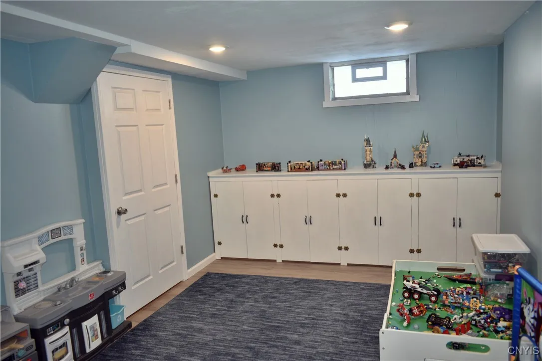 102 Normanor Drive, Syracuse, New York 13207, Syracuse, New York 13207, 2 Bedrooms Bedrooms, 5 Rooms Rooms,1 BathroomBathrooms,Residential,Closed,102 Normanor Drive, Syracuse, New York 13207,0,S1585555