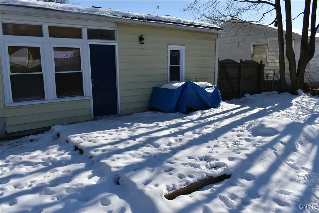 102 Normanor Drive, Syracuse, New York 13207, Syracuse, New York 13207, 2 Bedrooms Bedrooms, 5 Rooms Rooms,1 BathroomBathrooms,Residential,Closed,102 Normanor Drive, Syracuse, New York 13207,0,S1585555