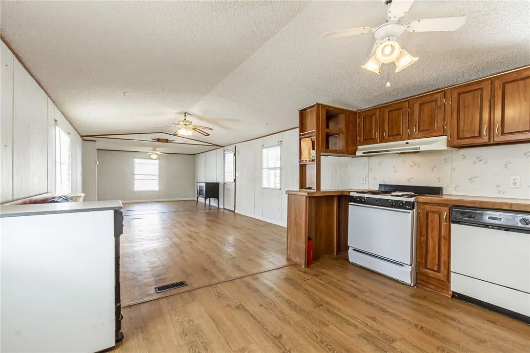 405 Mountain Ash, Hopewell, New York 14424, Hopewell, New York 14424, 1 Bedroom Bedrooms, 3 Rooms Rooms,1 BathroomBathrooms,Residential,Closed,405 Mountain Ash, Hopewell, New York 14424,0,R1585668