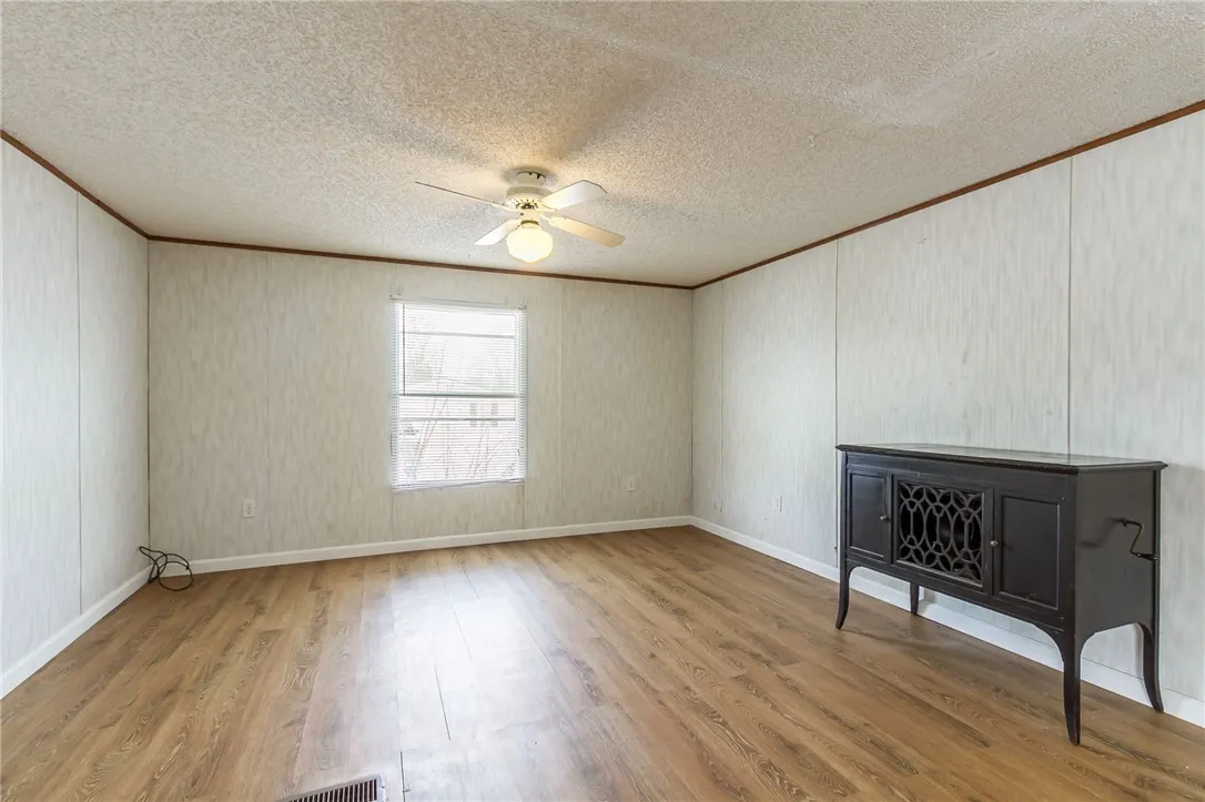 405 Mountain Ash, Hopewell, New York 14424, Hopewell, New York 14424, 1 Bedroom Bedrooms, 3 Rooms Rooms,1 BathroomBathrooms,Residential,Closed,405 Mountain Ash, Hopewell, New York 14424,0,R1585668