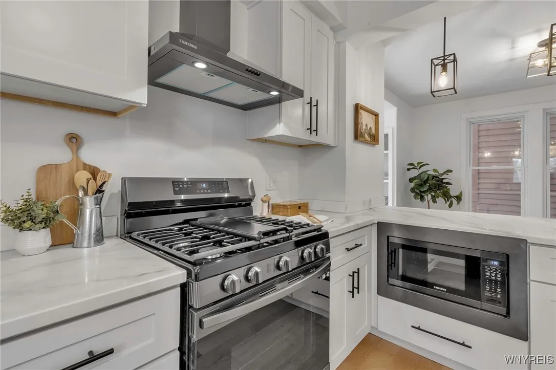 365 Hoyt Street, Buffalo, New York 14213, Buffalo, New York 14213, 3 Bedrooms Bedrooms, 5 Rooms Rooms,2 BathroomsBathrooms,Residential,Closed,365 Hoyt Street, Buffalo, New York 14213,0,B1585033