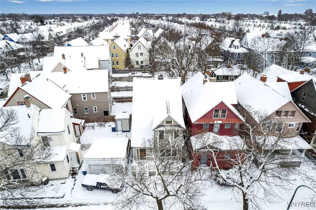 365 Hoyt Street, Buffalo, New York 14213, Buffalo, New York 14213, 3 Bedrooms Bedrooms, 5 Rooms Rooms,2 BathroomsBathrooms,Residential,Closed,365 Hoyt Street, Buffalo, New York 14213,0,B1585033