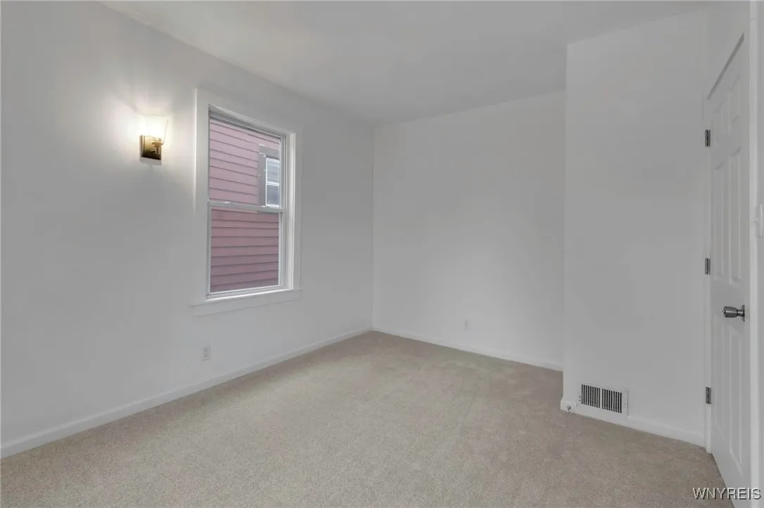 365 Hoyt Street, Buffalo, New York 14213, Buffalo, New York 14213, 3 Bedrooms Bedrooms, 5 Rooms Rooms,2 BathroomsBathrooms,Residential,Closed,365 Hoyt Street, Buffalo, New York 14213,0,B1585033