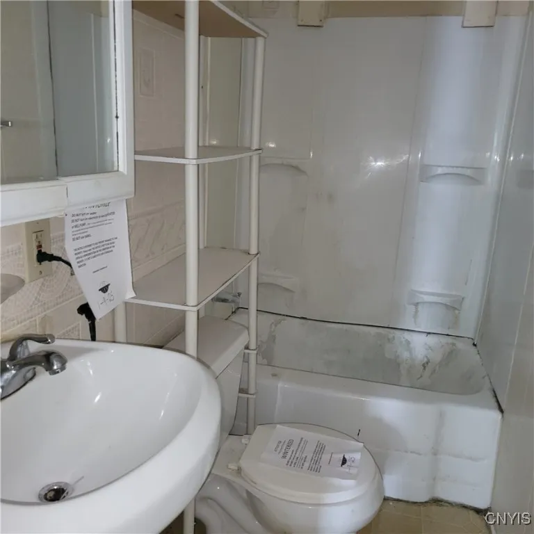 183 Lakeview Avenue, Syracuse, New York 13204, Syracuse, New York 13204, 4 Bedrooms Bedrooms, ,2 BathroomsBathrooms,Residential,Closed,183 Lakeview Avenue, Syracuse, New York 13204,0,S1585639