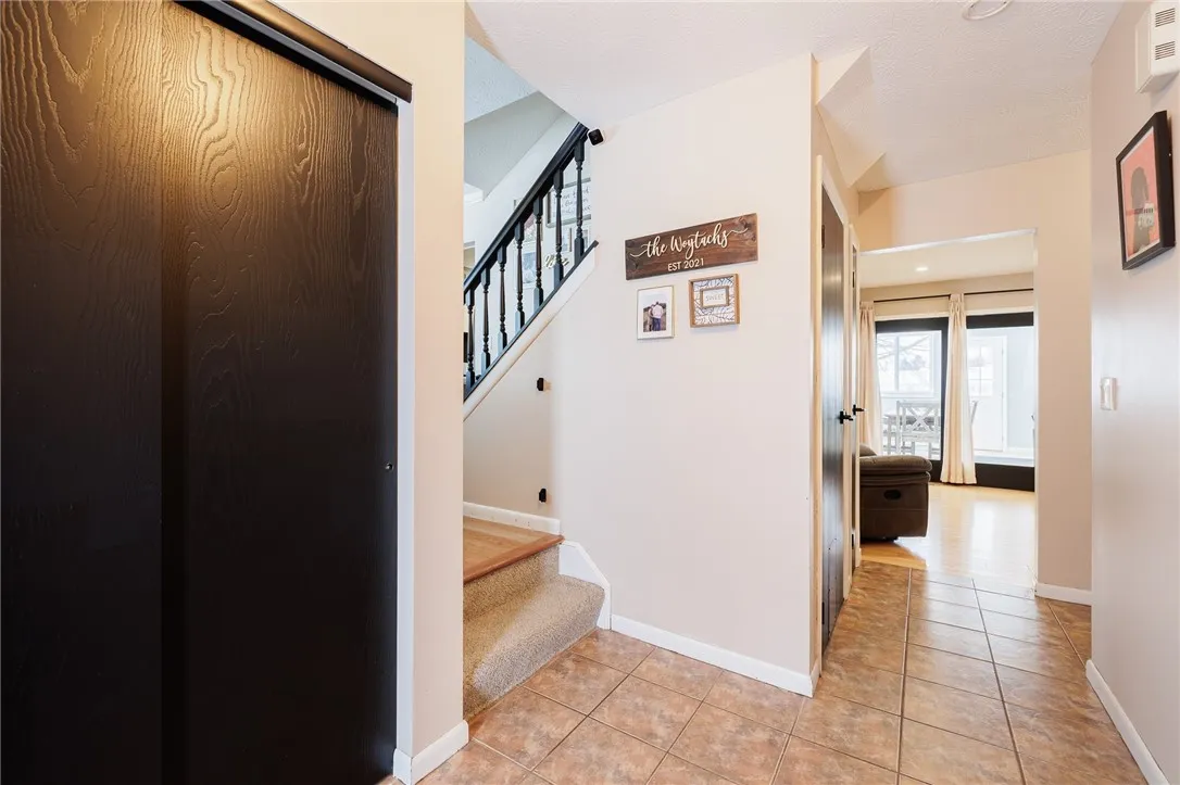 411 Sweet Acres Dr, Greece, New York 14612, Greece, New York 14612, 4 Bedrooms Bedrooms, 11 Rooms Rooms,1 BathroomBathrooms,Residential,Closed,411 Sweet Acres Dr, Greece, New York 14612,0,R1585278