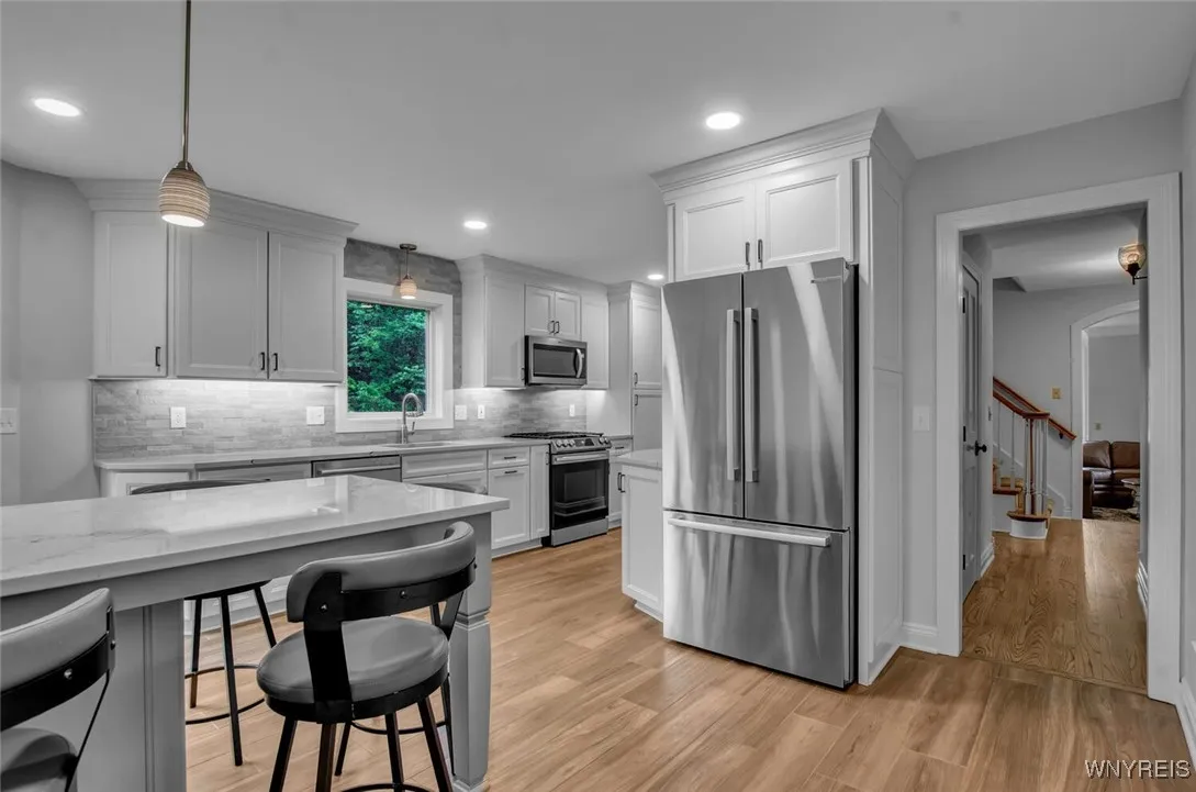 5940 Thompson Road, Clarence, New York 14032, Clarence, New York 14032, 4 Bedrooms Bedrooms, 10 Rooms Rooms,2 BathroomsBathrooms,Residential Lease,Closed,5940 Thompson Road, Clarence, New York 14032,0,B1585761