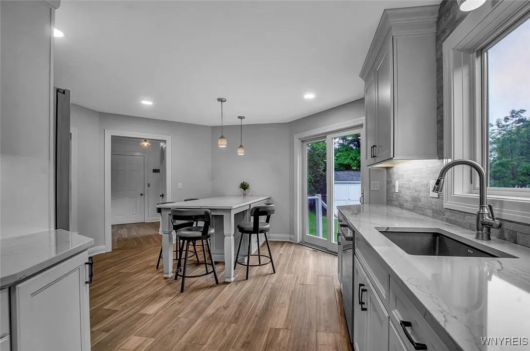 5940 Thompson Road, Clarence, New York 14032, Clarence, New York 14032, 4 Bedrooms Bedrooms, 10 Rooms Rooms,2 BathroomsBathrooms,Residential Lease,Closed,5940 Thompson Road, Clarence, New York 14032,0,B1585761