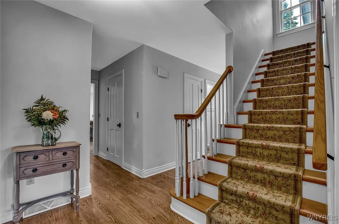 5940 Thompson Road, Clarence, New York 14032, Clarence, New York 14032, 4 Bedrooms Bedrooms, 10 Rooms Rooms,2 BathroomsBathrooms,Residential Lease,Closed,5940 Thompson Road, Clarence, New York 14032,0,B1585761