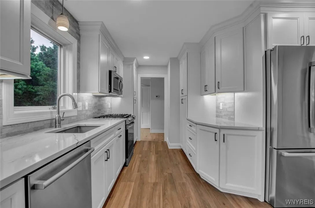 5940 Thompson Road, Clarence, New York 14032, Clarence, New York 14032, 4 Bedrooms Bedrooms, 10 Rooms Rooms,2 BathroomsBathrooms,Residential Lease,Closed,5940 Thompson Road, Clarence, New York 14032,0,B1585761
