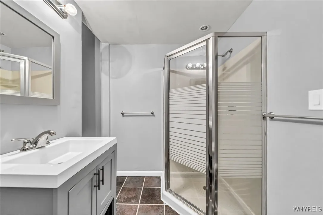 360 Auburn Avenue, Buffalo, New York 14213, Buffalo, New York 14213, 3 Bedrooms Bedrooms, 8 Rooms Rooms,2 BathroomsBathrooms,Residential,Closed,360 Auburn Avenue, Buffalo, New York 14213,0,B1585736