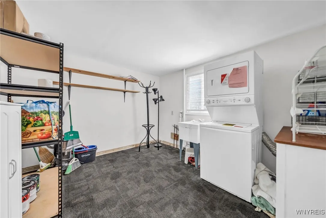 360 Auburn Avenue, Buffalo, New York 14213, Buffalo, New York 14213, 3 Bedrooms Bedrooms, 8 Rooms Rooms,2 BathroomsBathrooms,Residential,Closed,360 Auburn Avenue, Buffalo, New York 14213,0,B1585736