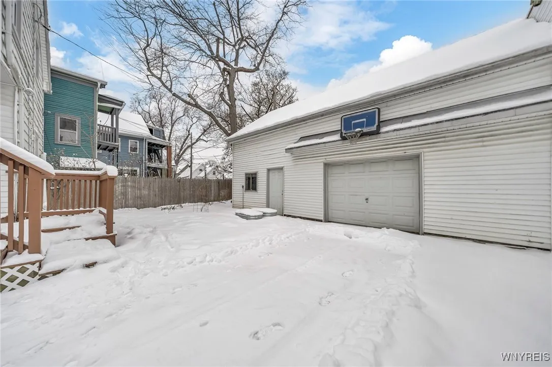 360 Auburn Avenue, Buffalo, New York 14213, Buffalo, New York 14213, 3 Bedrooms Bedrooms, 8 Rooms Rooms,2 BathroomsBathrooms,Residential,Closed,360 Auburn Avenue, Buffalo, New York 14213,0,B1585736