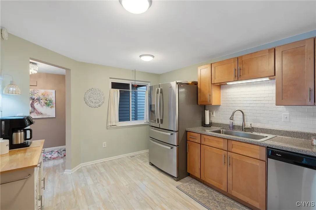 4826 Huntwood Path, Manlius, New York 13104, Manlius, New York 13104, 2 Bedrooms Bedrooms, 8 Rooms Rooms,1 BathroomBathrooms,Residential,Closed,4826 Huntwood Path, Manlius, New York 13104,0,S1585142