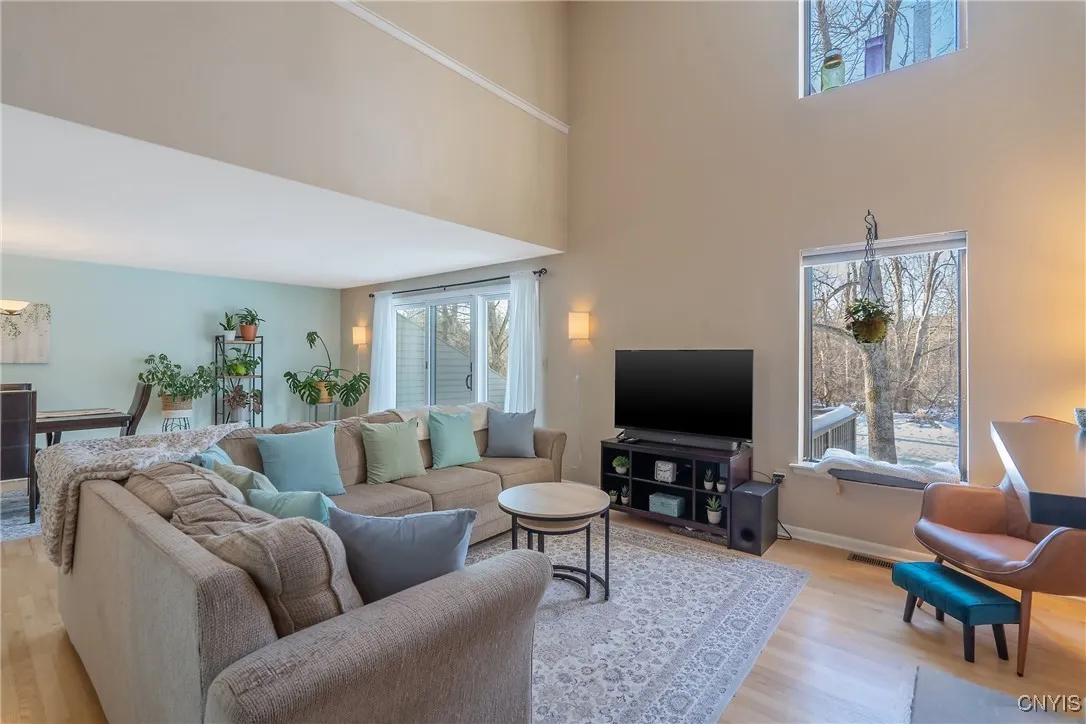 4826 Huntwood Path, Manlius, New York 13104, Manlius, New York 13104, 2 Bedrooms Bedrooms, 8 Rooms Rooms,1 BathroomBathrooms,Residential,Closed,4826 Huntwood Path, Manlius, New York 13104,0,S1585142