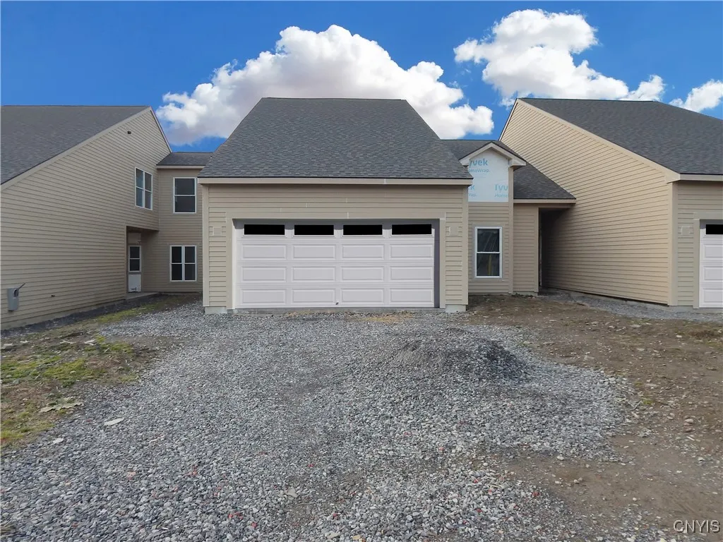 302 Bunker Hill, Syracuse, New York 13207, Syracuse, New York 13207, 3 Bedrooms Bedrooms, 10 Rooms Rooms,3 BathroomsBathrooms,Residential,For Sale,302 Bunker Hill, Syracuse, New York 13207,0,S1583909