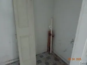 LAUNDRY RM FIRST FLOOR