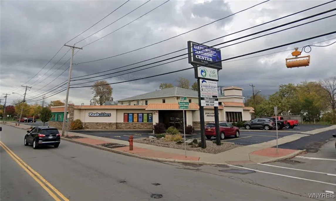 561 Main Street, Tonawanda-city, New York 14150, Tonawanda, New York 14150, ,Commercial Lease,For Rent,561 Main Street, Tonawanda-city, New York 14150,0,B1585927