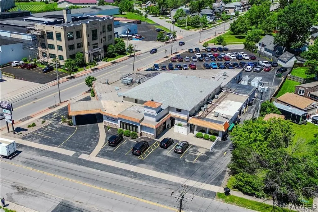 561 Main Street, Tonawanda-city, New York 14150, Tonawanda, New York 14150, ,Commercial Lease,For Rent,561 Main Street, Tonawanda-city, New York 14150,0,B1585927