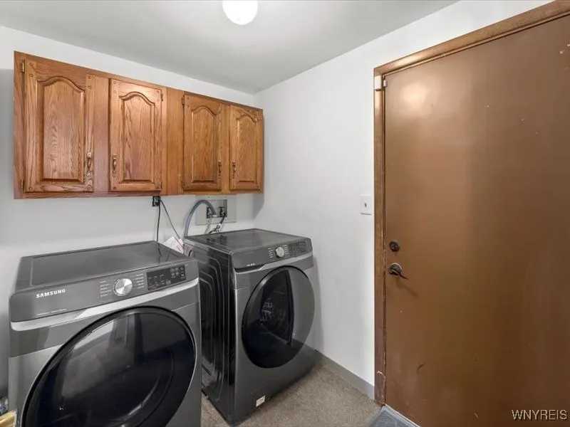 1st floor laundry