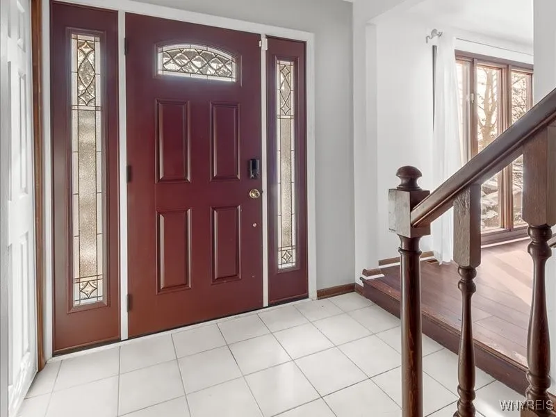 Foyer/Entry