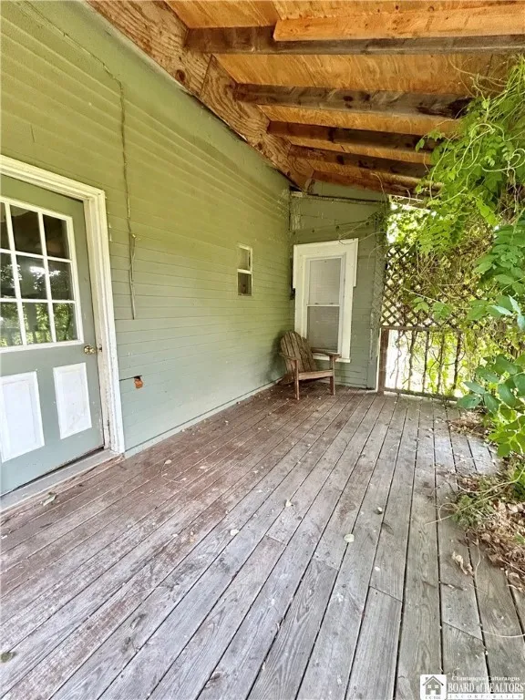Lower deck