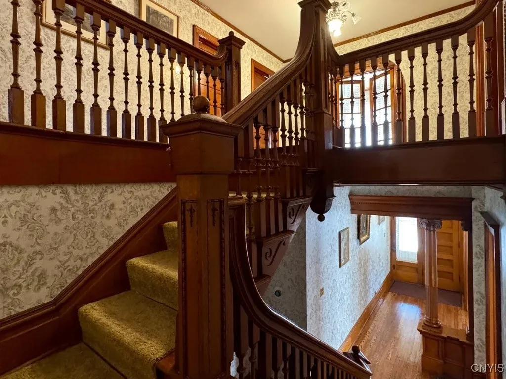 Full Staircase