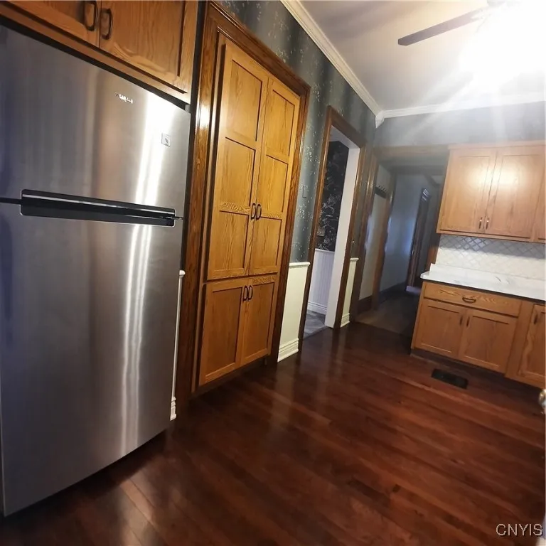 1st floor Apartment New Kitchen