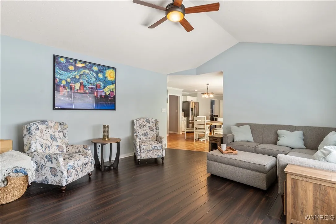 90 Morris Crescent, West Seneca, New York 14224, West Seneca, New York 14224, 4 Bedrooms Bedrooms, 8 Rooms Rooms,2 BathroomsBathrooms,Residential,Closed,90 Morris Crescent, West Seneca, New York 14224,0,B1586131