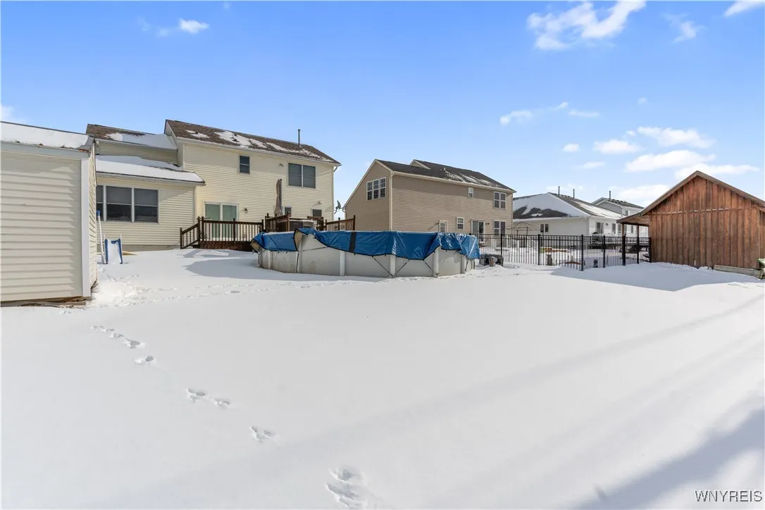 90 Morris Crescent, West Seneca, New York 14224, West Seneca, New York 14224, 4 Bedrooms Bedrooms, 8 Rooms Rooms,2 BathroomsBathrooms,Residential,Closed,90 Morris Crescent, West Seneca, New York 14224,0,B1586131