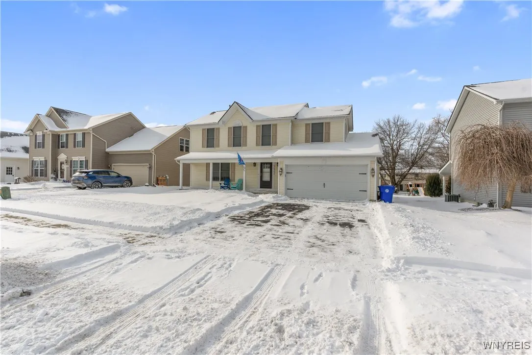 90 Morris Crescent, West Seneca, New York 14224, West Seneca, New York 14224, 4 Bedrooms Bedrooms, 8 Rooms Rooms,2 BathroomsBathrooms,Residential,Closed,90 Morris Crescent, West Seneca, New York 14224,0,B1586131
