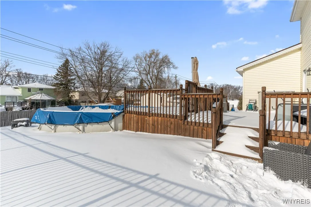 90 Morris Crescent, West Seneca, New York 14224, West Seneca, New York 14224, 4 Bedrooms Bedrooms, 8 Rooms Rooms,2 BathroomsBathrooms,Residential,Closed,90 Morris Crescent, West Seneca, New York 14224,0,B1586131