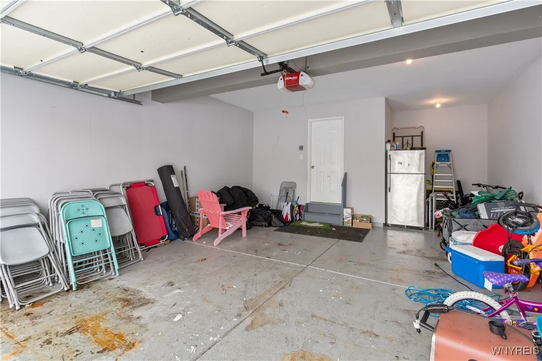 90 Morris Crescent, West Seneca, New York 14224, West Seneca, New York 14224, 4 Bedrooms Bedrooms, 8 Rooms Rooms,2 BathroomsBathrooms,Residential,Closed,90 Morris Crescent, West Seneca, New York 14224,0,B1586131