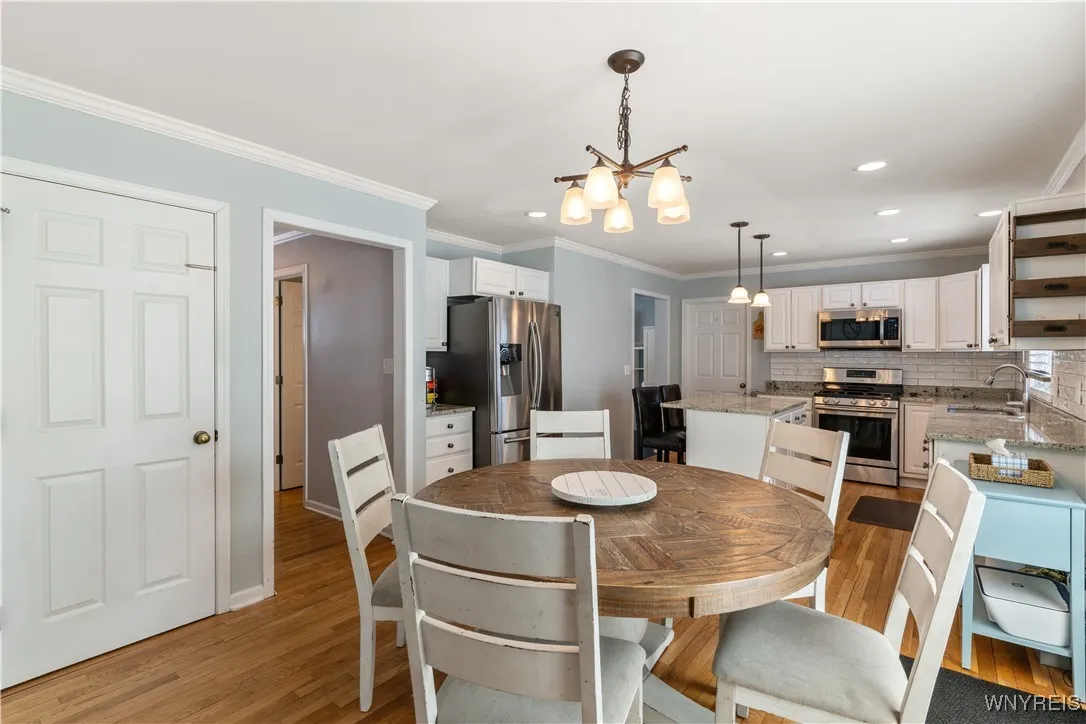 90 Morris Crescent, West Seneca, New York 14224, West Seneca, New York 14224, 4 Bedrooms Bedrooms, 8 Rooms Rooms,2 BathroomsBathrooms,Residential,Closed,90 Morris Crescent, West Seneca, New York 14224,0,B1586131