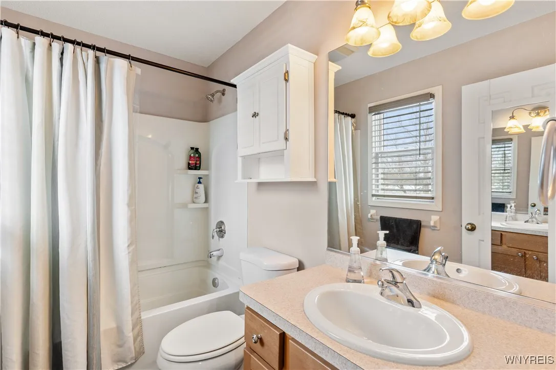 90 Morris Crescent, West Seneca, New York 14224, West Seneca, New York 14224, 4 Bedrooms Bedrooms, 8 Rooms Rooms,2 BathroomsBathrooms,Residential,Closed,90 Morris Crescent, West Seneca, New York 14224,0,B1586131