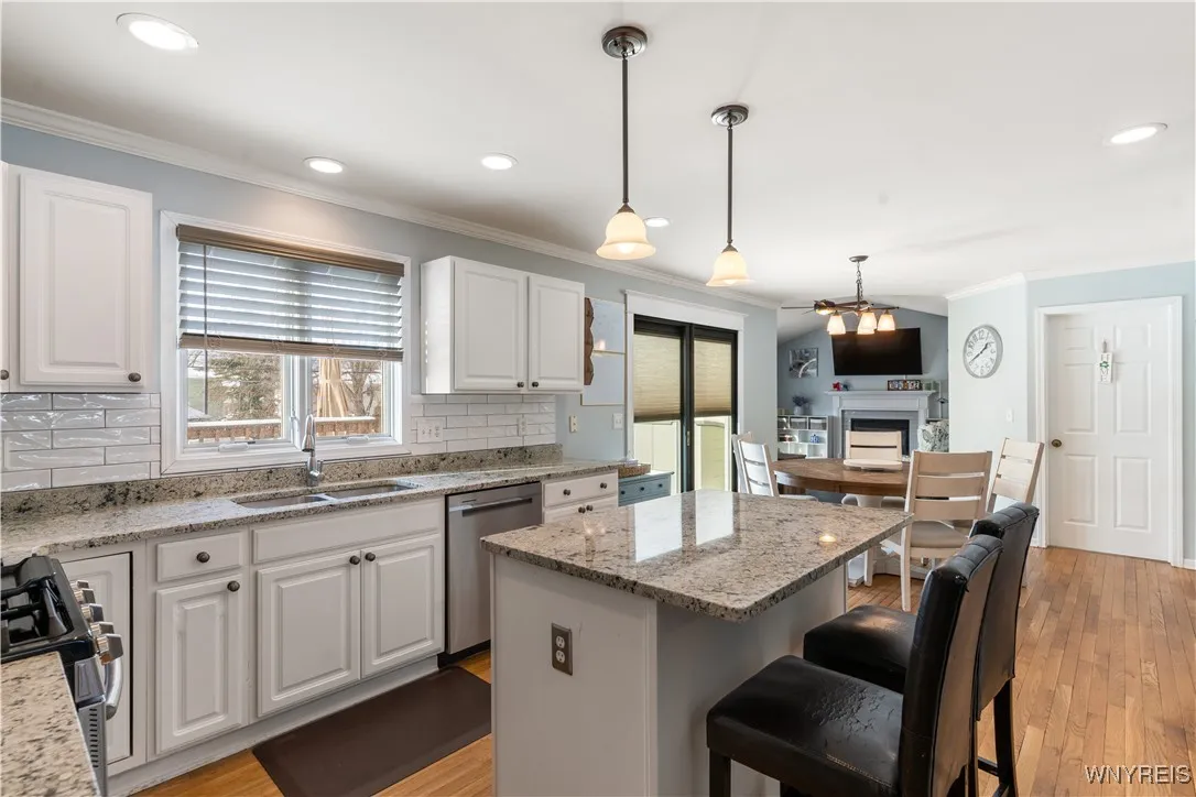 90 Morris Crescent, West Seneca, New York 14224, West Seneca, New York 14224, 4 Bedrooms Bedrooms, 8 Rooms Rooms,2 BathroomsBathrooms,Residential,Closed,90 Morris Crescent, West Seneca, New York 14224,0,B1586131