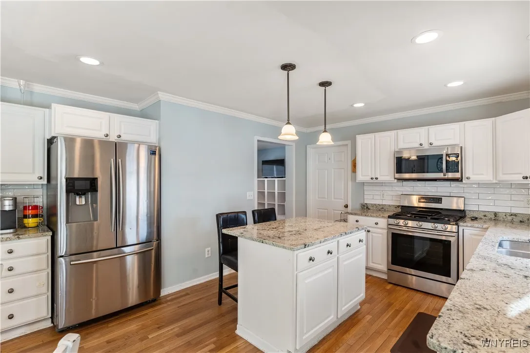 90 Morris Crescent, West Seneca, New York 14224, West Seneca, New York 14224, 4 Bedrooms Bedrooms, 8 Rooms Rooms,2 BathroomsBathrooms,Residential,Closed,90 Morris Crescent, West Seneca, New York 14224,0,B1586131