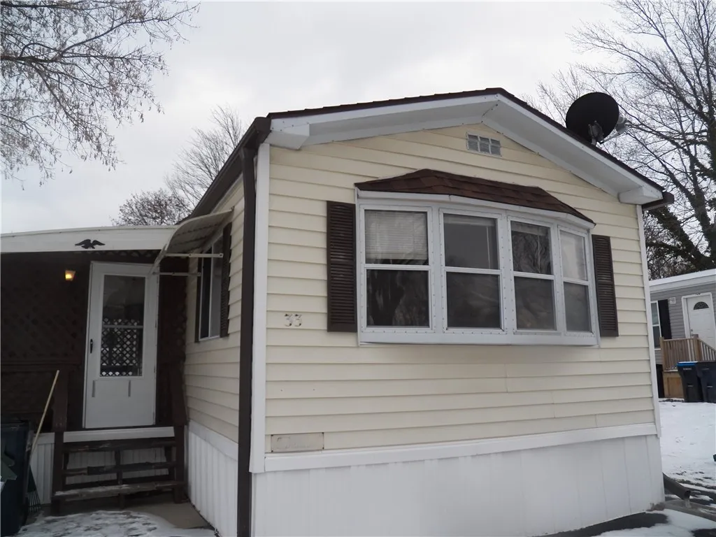 33 Harper Parkway, Avon, New York 14414, Avon, New York 14414, 2 Bedrooms Bedrooms, 5 Rooms Rooms,1 BathroomBathrooms,Residential,Closed,33 Harper Parkway, Avon, New York 14414,R1586201