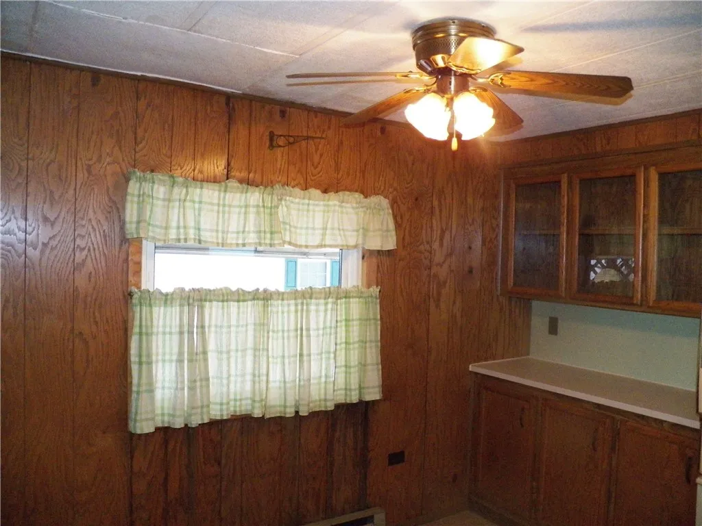 33 Harper Parkway, Avon, New York 14414, Avon, New York 14414, 2 Bedrooms Bedrooms, 5 Rooms Rooms,1 BathroomBathrooms,Residential,Closed,33 Harper Parkway, Avon, New York 14414,R1586201