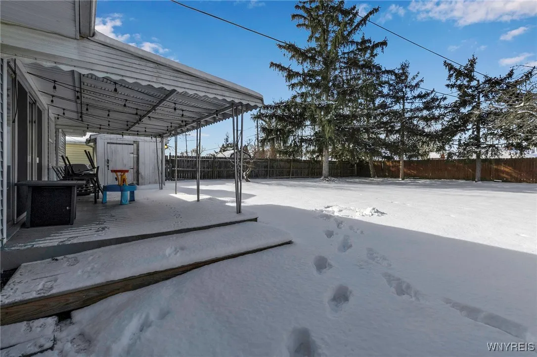 100 Avon Road, Tonawanda-town, New York 14150, Tonawanda, New York 14150, 2 Bedrooms Bedrooms, 6 Rooms Rooms,1 BathroomBathrooms,Residential,Closed,100 Avon Road, Tonawanda-town, New York 14150,0,B1585944