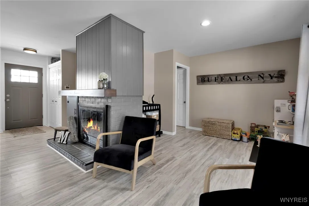 100 Avon Road, Tonawanda-town, New York 14150, Tonawanda, New York 14150, 2 Bedrooms Bedrooms, 6 Rooms Rooms,1 BathroomBathrooms,Residential,Closed,100 Avon Road, Tonawanda-town, New York 14150,0,B1585944