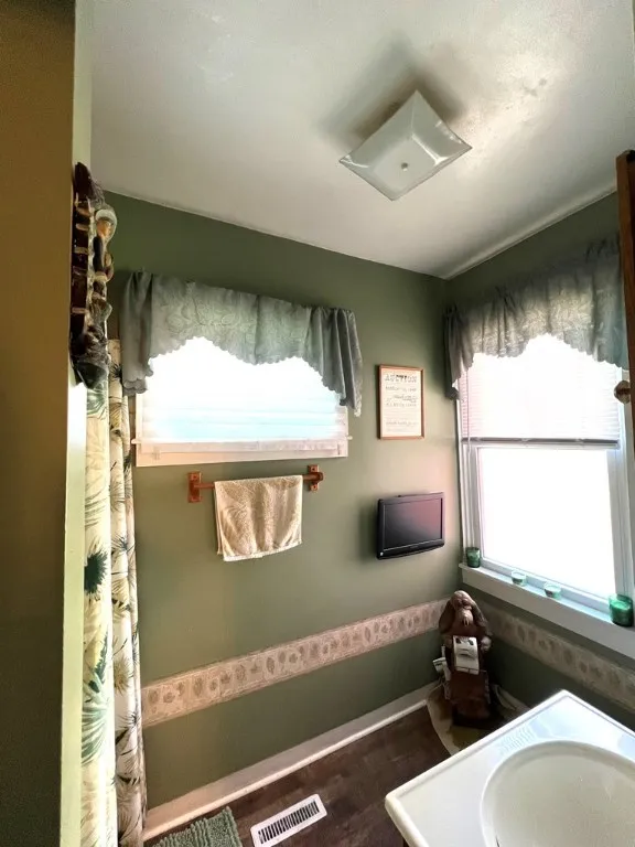 114 East Hudson Street, Elmira City, New York 1490, Elmira City, New York 14904, 4 Bedrooms Bedrooms, 9 Rooms Rooms,2 BathroomsBathrooms,Residential,Closed,114 East Hudson Street, Elmira City, New York 1490,0,EC276719