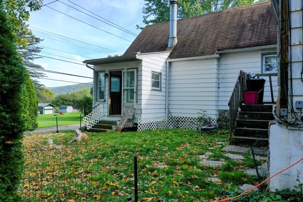 2497 Caton Road, Corning, New York 14830, Corning, New York 14830, 7 Bedrooms Bedrooms, ,3 BathroomsBathrooms,Residential,For Sale,2497 Caton Road, Corning, New York 14830,0,EC271780 2497 Caton Road, Corning, New York 14830, Corning, New York 14830, 7 Bedrooms Bedrooms, ,3 BathroomsBathrooms,Residential,For Sale,2497 Caton Road, Corning, New York 14830,0,EC271780