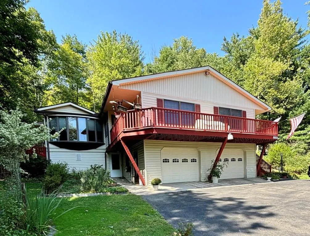 2309 Hillside Drive, Corning, New York 14830, Corning, New York 14830, 4 Bedrooms Bedrooms, 10 Rooms Rooms,3 BathroomsBathrooms,Residential,Closed,2309 Hillside Drive, Corning, New York 14830,0,EC277935